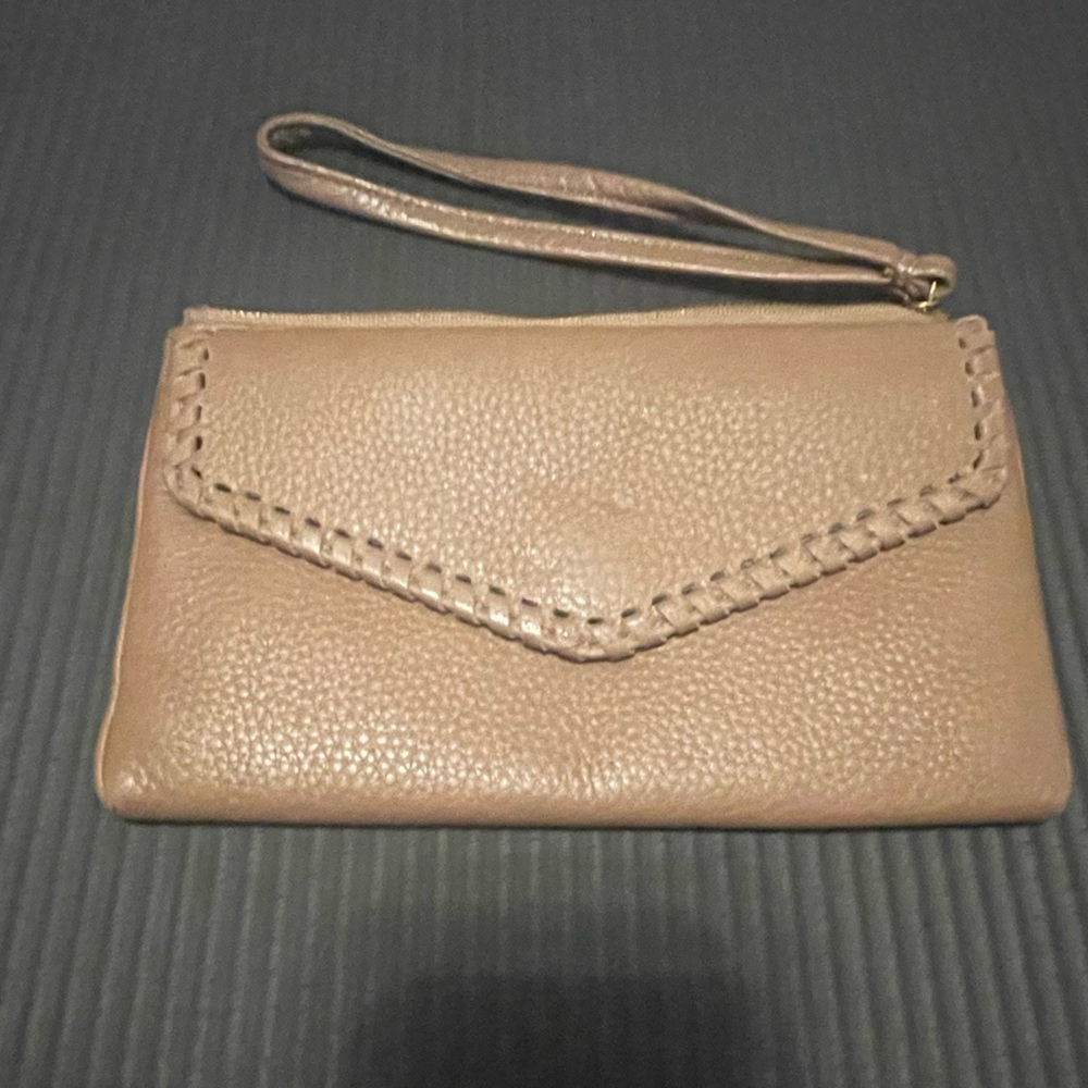 EUC light brown HOBO wristlet. Soft leather!